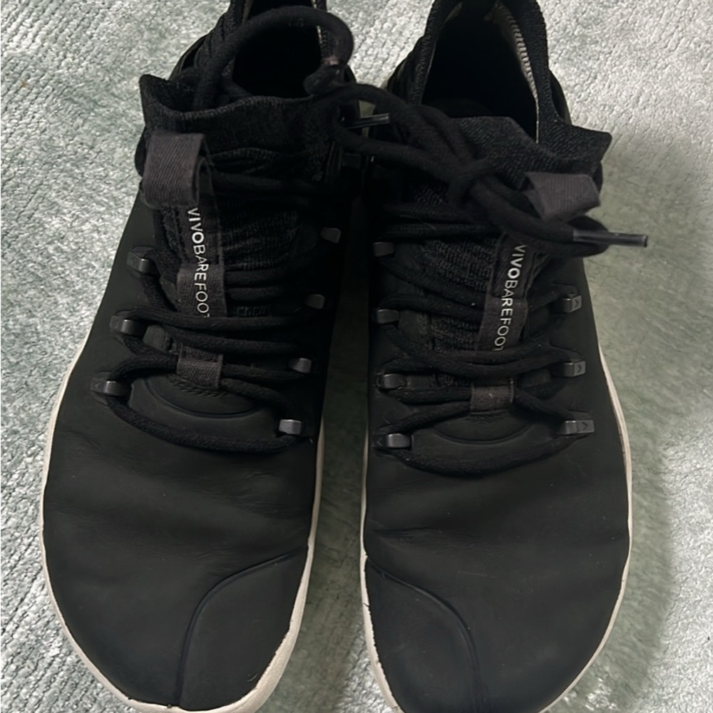 Vivo barefoot women’s Magna size 8